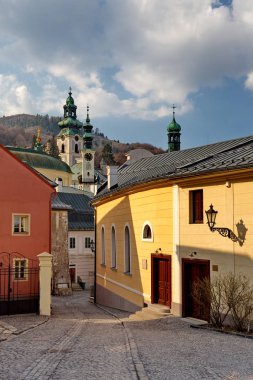 Banska Stiavnica, maden kasabası Merkez Slovakya eski sokak