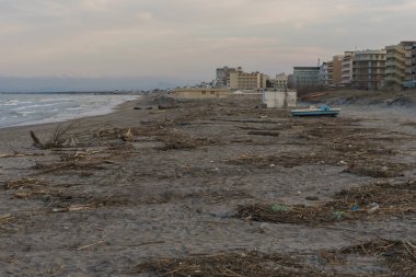 Adriyatik kıyısı, deniz manzarasına Cervia, İtalya,