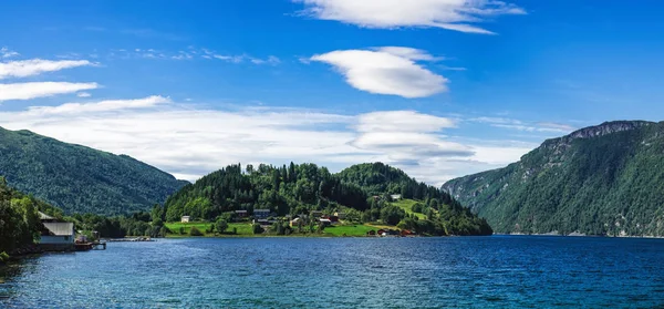 Vistas Panorámicas Verano Bahía Staursetbukta Colina Grovahaugen Condado More Romsdal —  Fotos de Stock