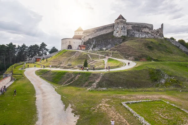 루마니아 2017 카운티 루마니아에서 관광객을 걷기로 요새의 안뜰의 — 스톡 사진