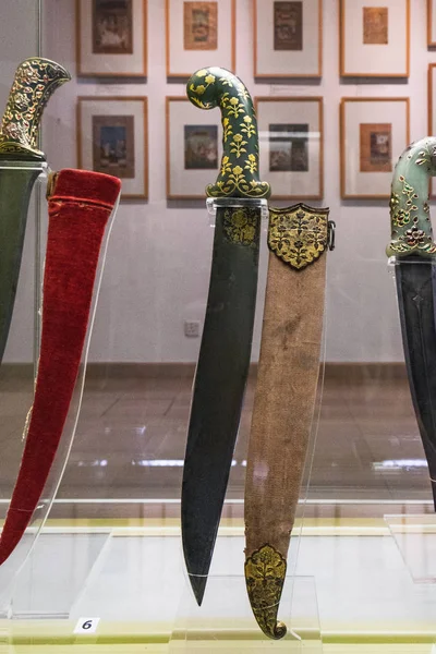 Ancient Daggers with gold and rubies from India — Stock Photo, Image