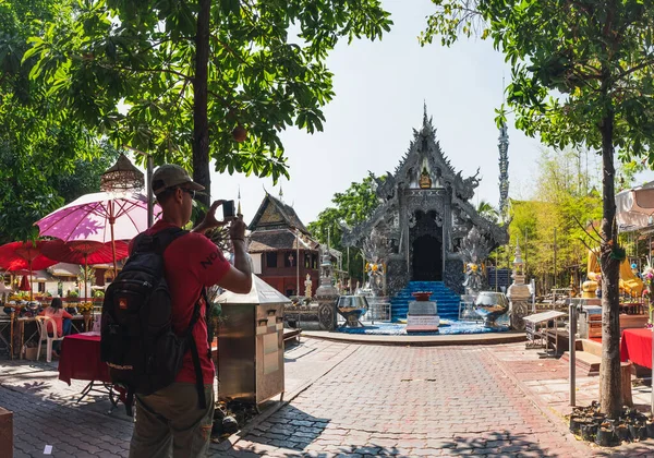 Wat Si Suphan или серебряный храм в Таиланде — стоковое фото