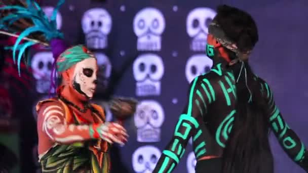 Мехіко Сіті Mex Межах Жовтня 2018 Жінка Носить Ацтек Одяг — стокове відео