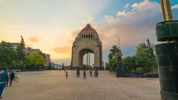 Meksika Devrimi Anıtın Merkezinde Hyperlapse Anıtın Güzel Meksikalılar Tarafından Temsilcisi — Stok video