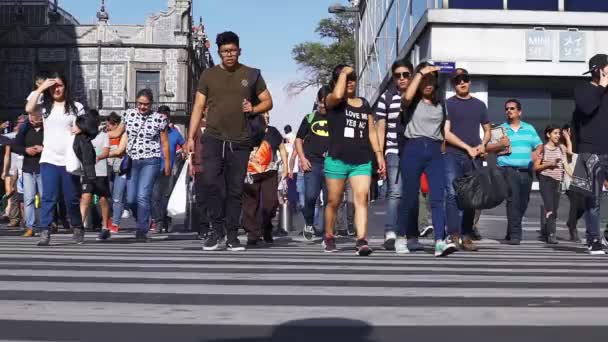 Ciudad México June 2019 Slow Motion Full Shot Gente Caminando — Vídeo de stock