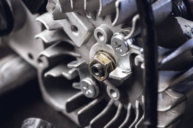 Elektrikli testere motor parçaları. Silindir, çark, piston, halkalar, iğne, buji. Bahçe ekipmanları ve onarım 