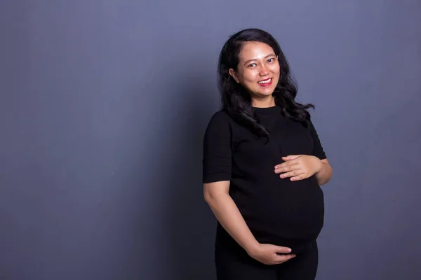 Portrait Happy Attractive Asian Mother Her Pregnant Belly Smiling Camera — Stock Photo, Image