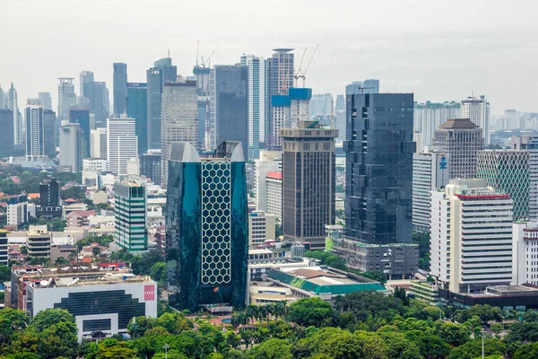 インドネシア・ジャカルタ - 2019年3月10日:Jの超高層ビル — ストック写真