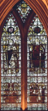 Lichfield, İngiltere - 15 Ekim 2018: İç Lichfield Katedrali - vitray bölüm evde E