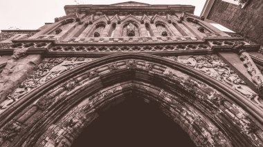 Ethelbert kapı düşük açılı