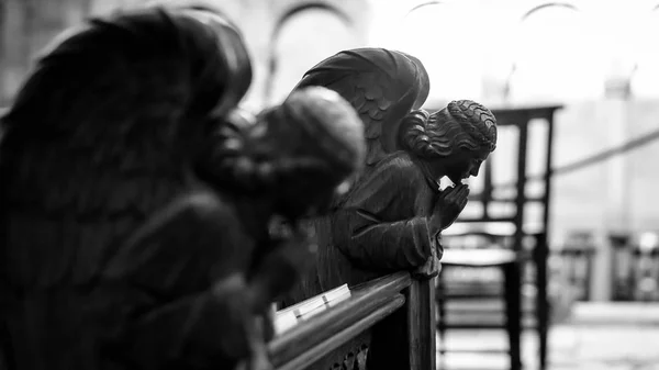 Angel pews Bench — Stockfoto