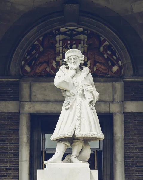 Statue du marin élisabéthain devant la maison du Conseil de Bristol à Bristol — Photo