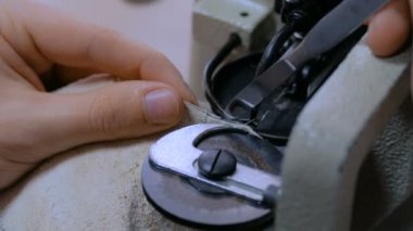 Skinner atelier kürk deri dikiş dikiş makinesi kullanma