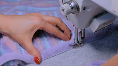 Terzi dikiş kürk manto ile dikiş makinesi