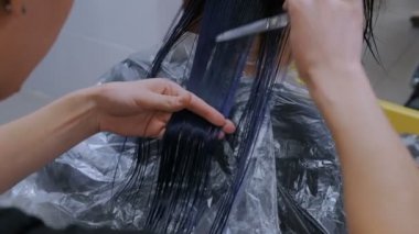 Kuaför kesim saç kadın istemci