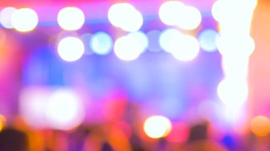 Odaklanamayan konser ışıkları