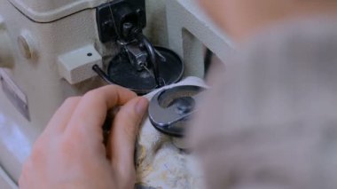 Skinner atelier kürk deri dikiş dikiş makinesi kullanma