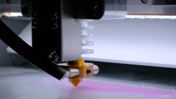 Macchina automatica di stampa 3D tridimensionale modello di plastica — Video Stock