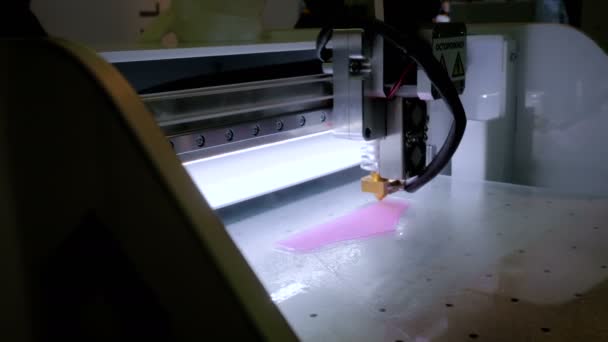 Машина для 3D печати пластиковой модели — стоковое видео
