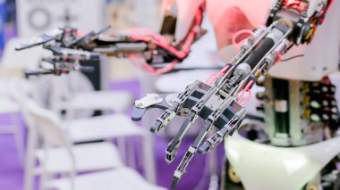 Robot elin yakın çekimi