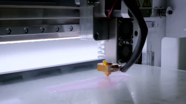 Машина для 3D печати пластиковой модели — стоковое видео