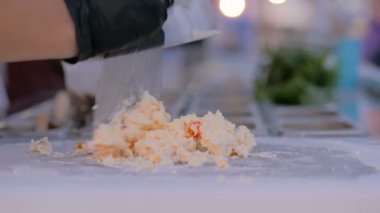 El yapımı doğal kızarmış dondurma hazırlamak
