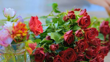 Bir demet kırmızı gül