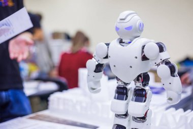 İnsansı gelecekçi robotun portresi