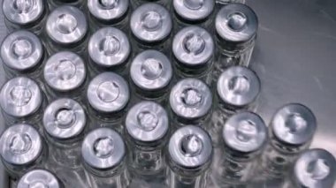 Eczacılık üretim hattı - boş cam şişeli taşıyıcı bant