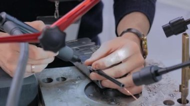 Gaz tungsten ark kaynaklama GTAW veya tungsten inert gaz TIG