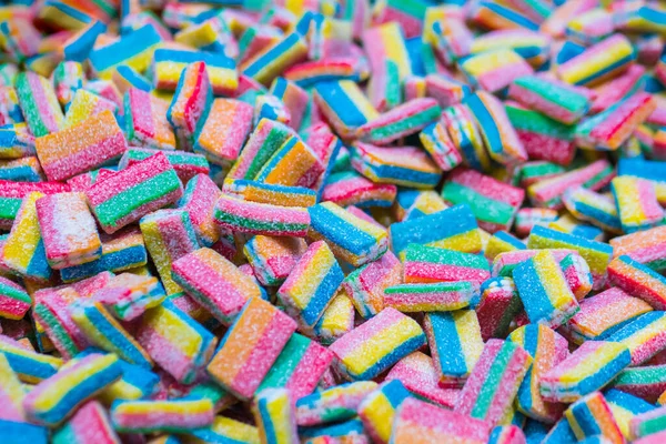 Válogatás a színes ízletes lekváros cukorka eladó a pulton — Stock Fotó