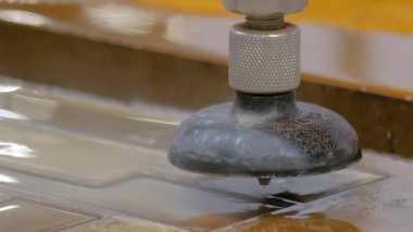 Metal levha ile çalışan hızlı cnc otomatik su jeti kesme makinesi