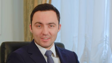 İşadamı presentating iş firma