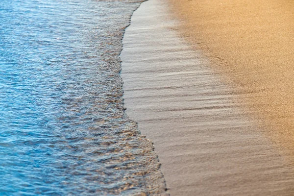 Gün ışığı güneşli görünümüne beachline ve Avustralya deniz. — Stok fotoğraf