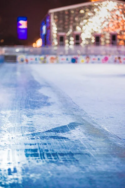 Lege ijsbaan, hockey en schaatsbaan binnen — Stockfoto