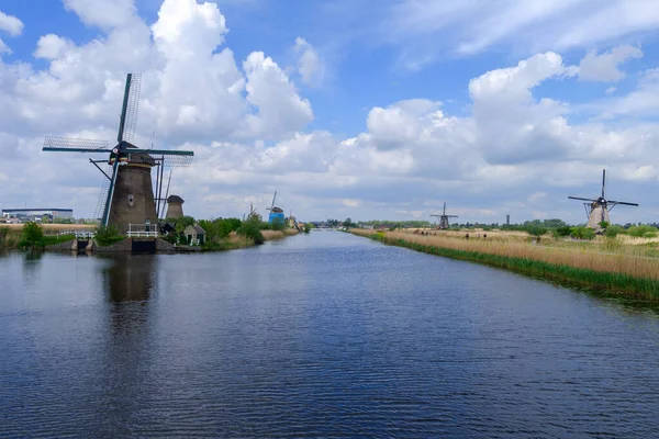 荷兰著名的风车公园Kinderdijk — 图库照片