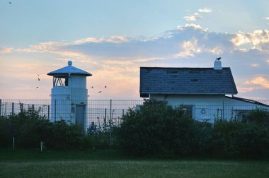 Fehmarn, Almanya deniz feneri Strukkamphuk görünüm akşam, ada