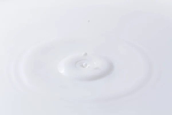 Drop Vallen Melk Room Zuivelproduct Yoghurt Milkshake Swirl Textuur Grafisch — Stockfoto
