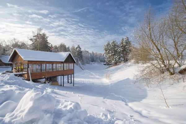 Verschneite Landschaft Mit Bäumen Und Blauem Himmel Russischer Winter — Stockfoto