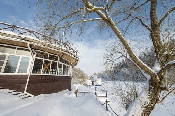 Schneebedeckte Böschung Russischer Winter — Stockfoto