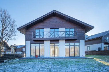 Modern tarzı ülke evi.