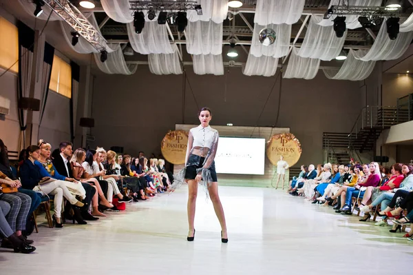 Ternopil Ukraine May 2018 Podolyany Designers Fashion Week Models Walk — Stock Photo, Image