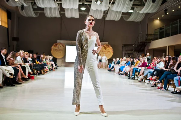 Ternopil Ukraine May 2018 Podolyany Designers Fashion Week Models Walk — Stock Photo, Image