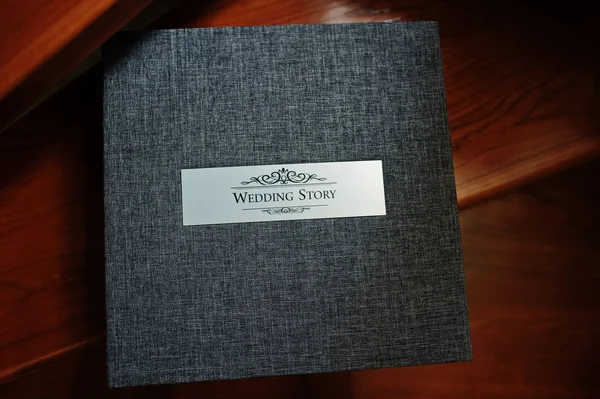 Elegant Grey Case Photo Book Photo Album Flash Drive Case — Stock Photo, Image