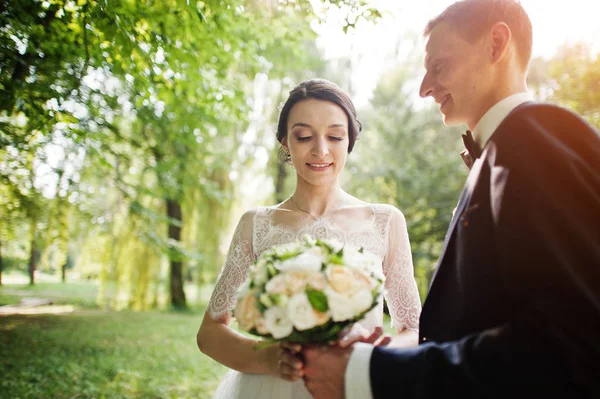 Fabulous Wedding Couple Posing Hugging Park Beautiful Summer Day — Stock Photo, Image