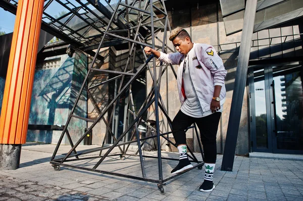 Stijlvolle Hipster Arabische Man Man Stelde Buiten Straat Stijl Rap — Stockfoto