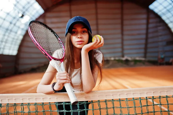 Joven Deportista Con Raqueta Tenis Pista Tenis — Foto de Stock