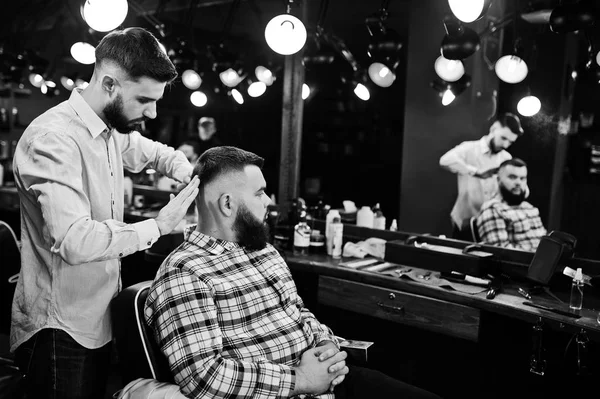 Handsome Bearded Man Barbershop Barber Work — Stock Photo, Image