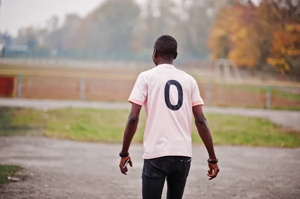 Afrikanisch Amerikanischer Mann Rosa Fußball Sport Shirt Mit Nullnummer — Stockfoto
