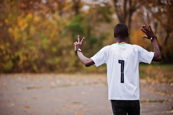 Afrikanischer Mann Weißen Fußballsport Shirt Des Ghana Afrikanischen Landes Mit — Stockfoto